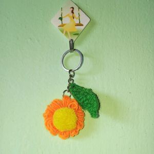 Crochet 🧶 Flower 🏵️ Keychain Fixed Price