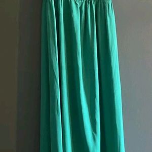 Green Maxi Dress With Stylish Back