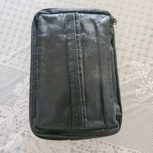 Samsonite Black Leather Pouch