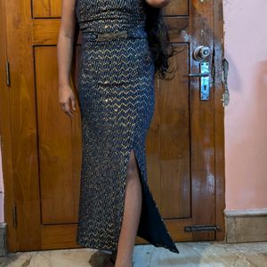 Party Wear Gown With One Leg Slit