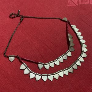 Neckpiece