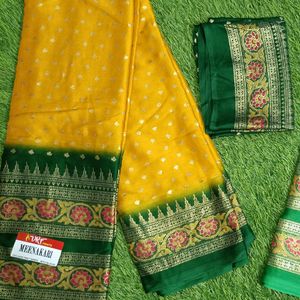 Beautiful Foil Print Saree