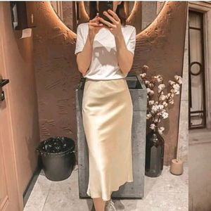 Pinteresty Satin Skirt