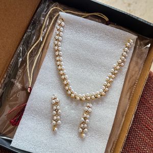 Pearl Choker & Earrings (Set)