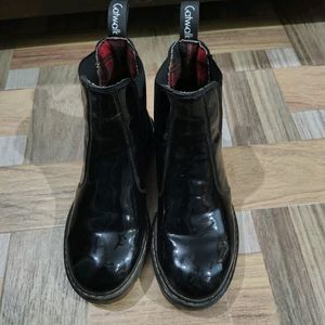 Glossy Catwalk Boots