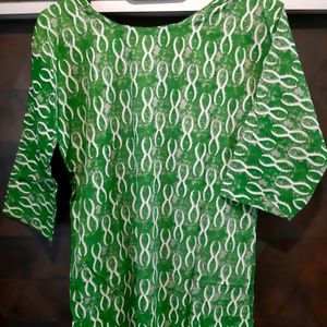 New 💥cotton Kurti (Green ,white Floral)