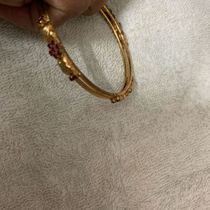 Red Stone Gold Plated Bangle Set