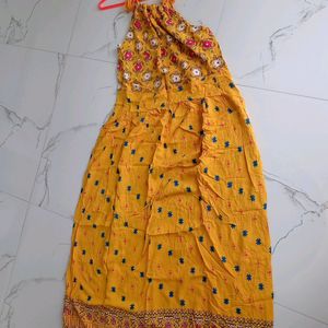 Amazing Piece For Haldi Functions And Much More!!