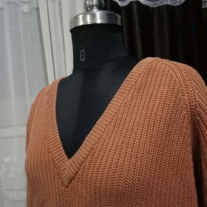 V-neck Knitted Sweatshirt