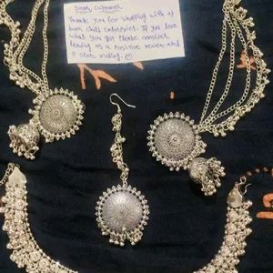 Oxidised Jewellery Set With Mangtika