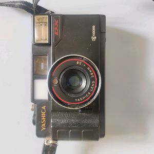 Yashica Mf-2 Super DX Camera