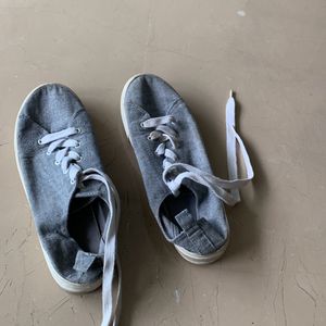 Fixed Price H & M   Shoes With White Lace