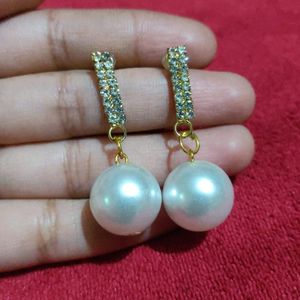 Silver Pearl Earings