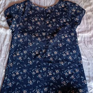 Floral Navy Blue Top🦋