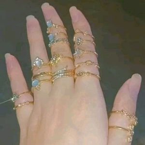 17 Vintage Rings