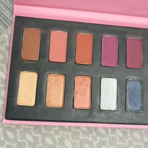 Myglamm Squad Goals Matte+Shimmer 12 Eyeshadow Palette