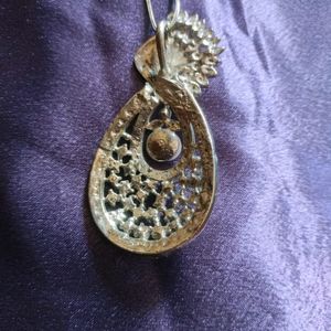 A Chain With Pendent