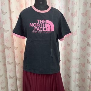 The North Face Women’s Tee