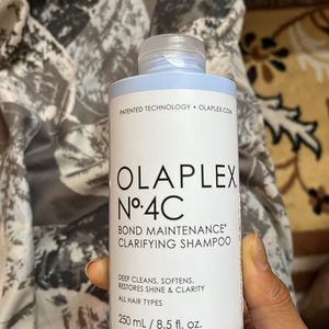 Olaplex Bond Maintenance Clarifying Shampoo