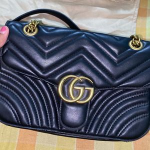 Gucci - Black Marmont Sling Bag