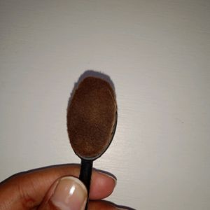 Foundation Brush 🖌️