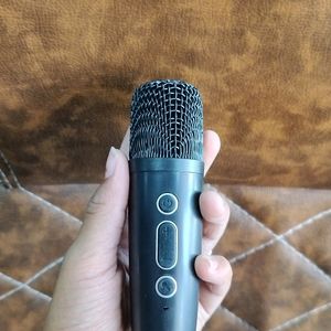 Wireless Karaoke Speaker With Mini Mic 🎤