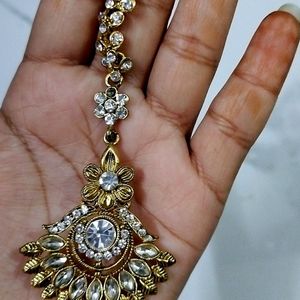 Maangteeka And Golden Earrings