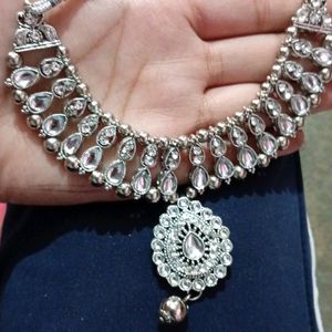 Pretty Silver Colour Necklace