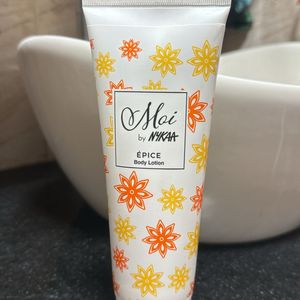 Moi By Nykaa Body Lotion