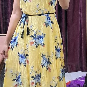 YELLOW FLORAL PRINT MIDI DRESS