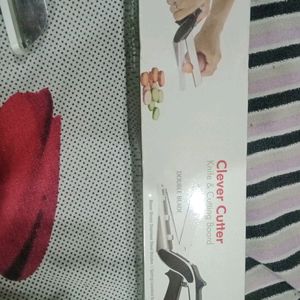 Knife And Cutting Board Only In 300 Rs