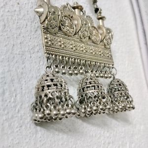 Metallic Chain Antique