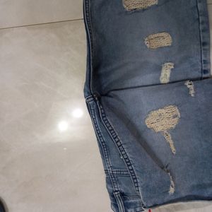 Men  Short & Good Condition