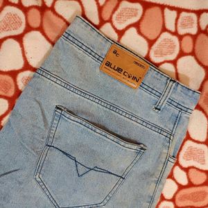 38 Light Blue Jeans