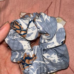 Flower Design Scrunchy