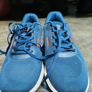 Sports Shoes