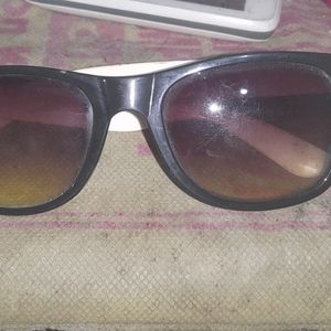 New Black And White Colour Sunglasse