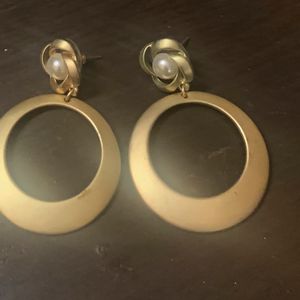 Golden Earrings With A Bead