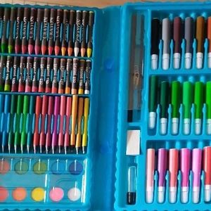 Art Box-Drawing set 150 Pcs