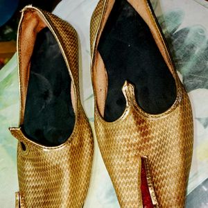 Shervani Shoes Under 500 Coins