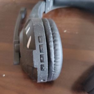 pTron Studio Pixel Over-Ear Wireless Gaming Headph