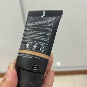 Nykaa Skin Shield Foundation- Hot Honey