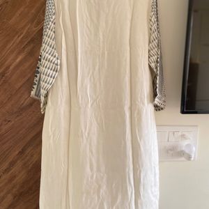 Off White Sabhyata Kurta