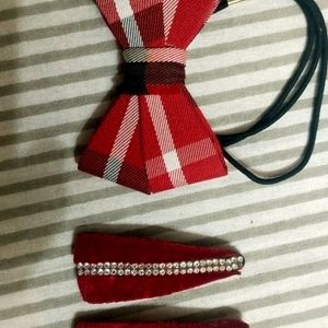Red Colour Beautiful Rubber Band With Two Clips