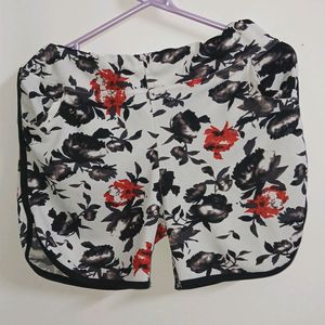 Floral Desigh Shorts