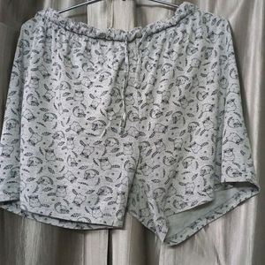 SHORTA FOR WOMEN. SIZE-XL