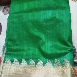 New Saree With Nice Border