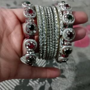 Beautiful Jarkan Stone Bangles For Partyware