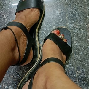 Black Sandal