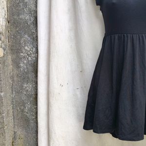 1.8.8 BLACK CUTE DRESS